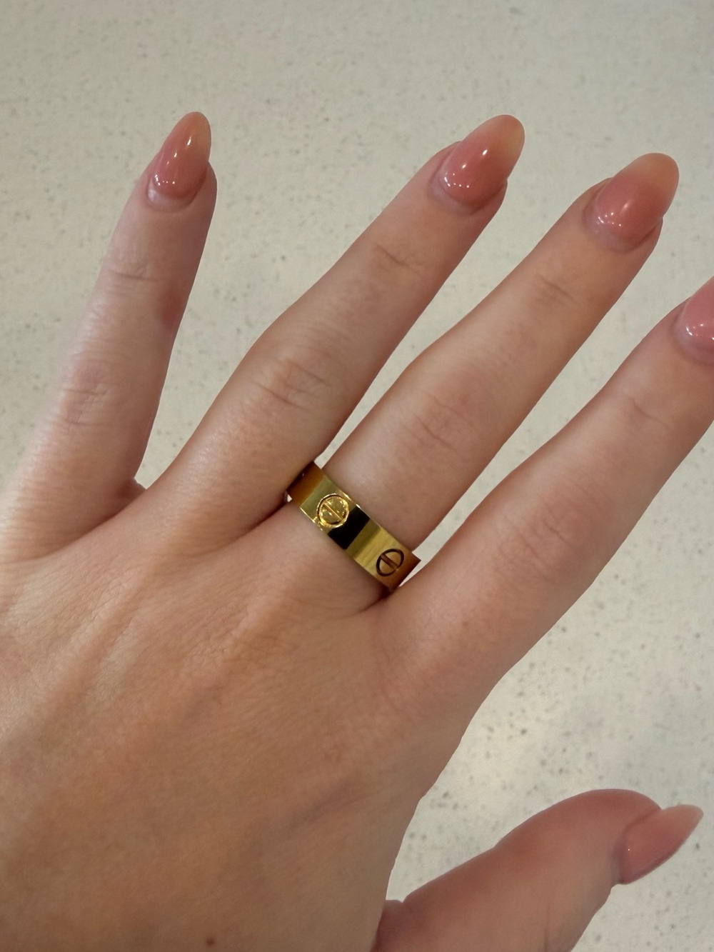 Gold Screw Motif Band Ring